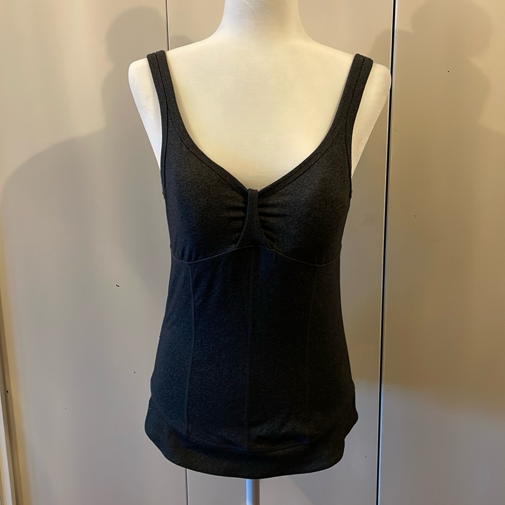 Prana front gather tank